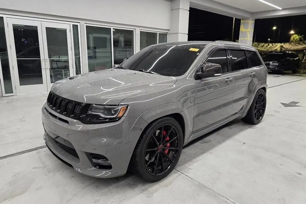 2020 Jeep Grand Cherokee SRT8 photo 1