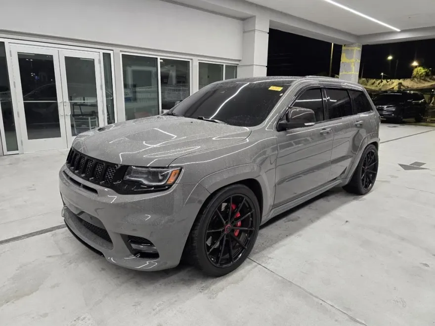 2020 Jeep Grand Cherokee SRT8 photo 1