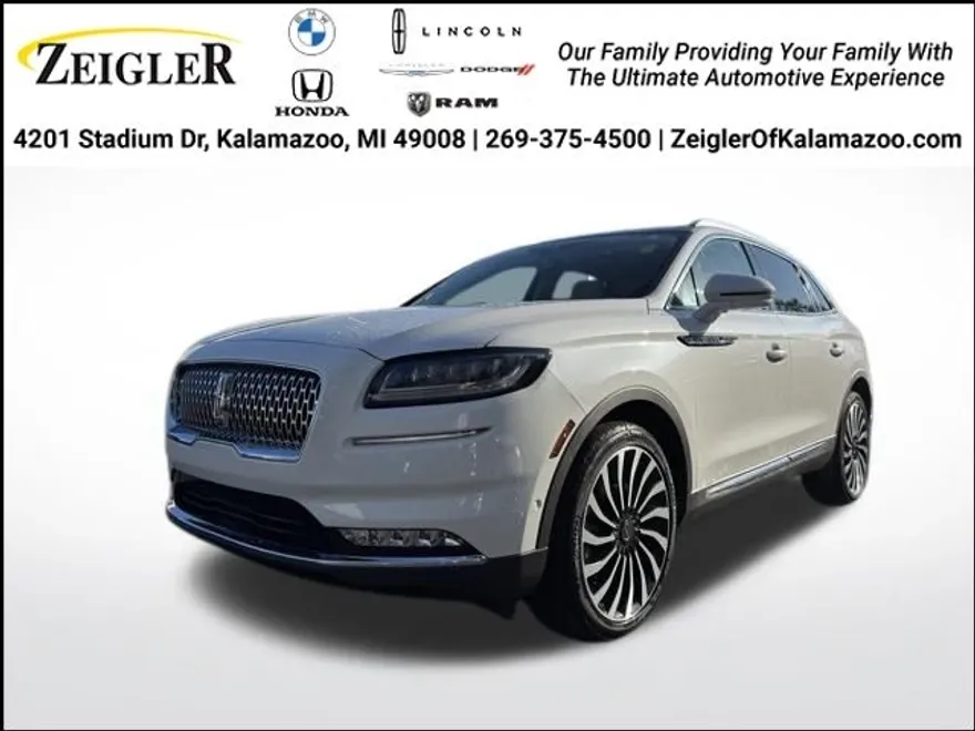 2022 Lincoln Nautilus Black Label photo 1