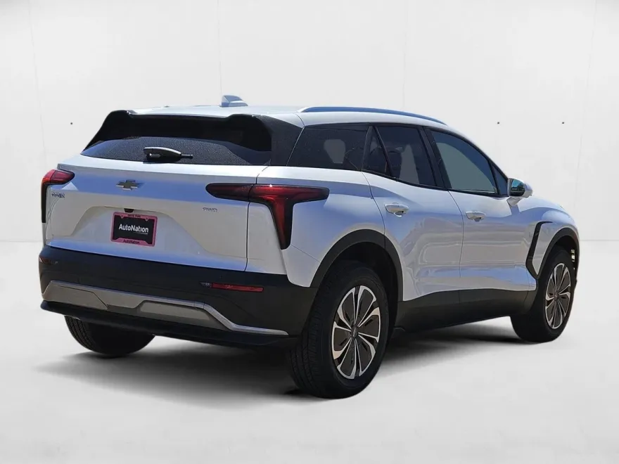 2024 Chevrolet Blazer EV photo 1