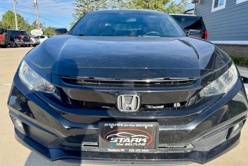 2019 Honda Civic Sport photo 1