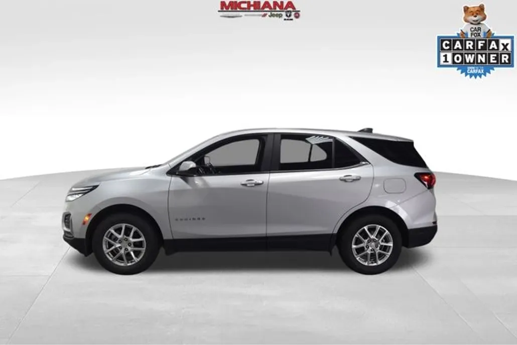 2022 Chevrolet Equinox LT photo 1