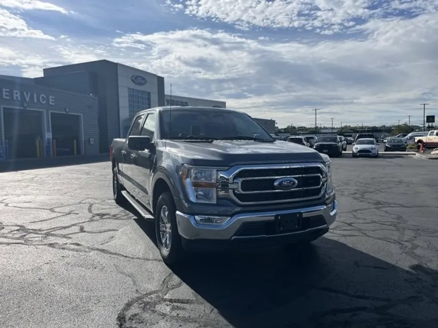 2023 Ford F-150 XLT photo 1