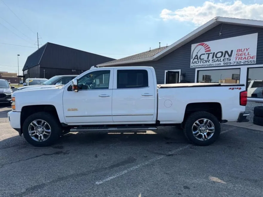 2019 Chevrolet Silverado 2500HD High Country photo 1
