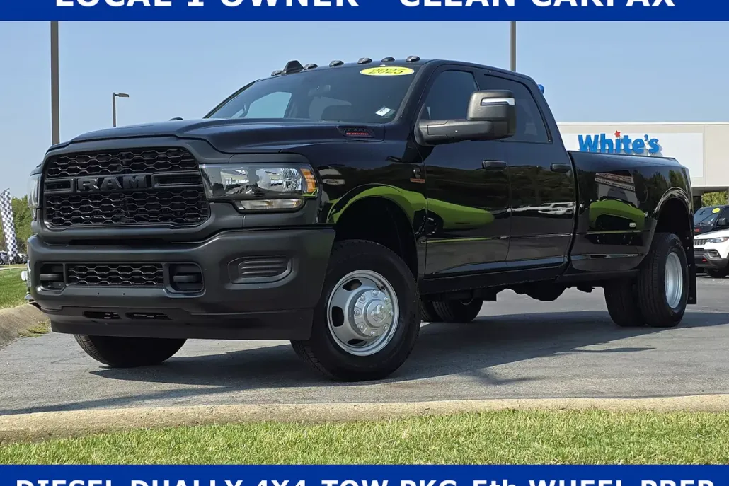 2024 Ram 3500 Tradesman photo 1