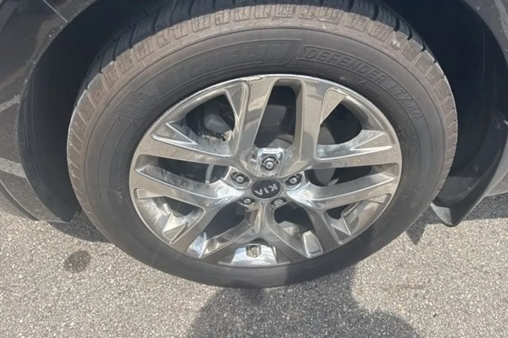 2019 Kia Sorento SX Limited photo 1