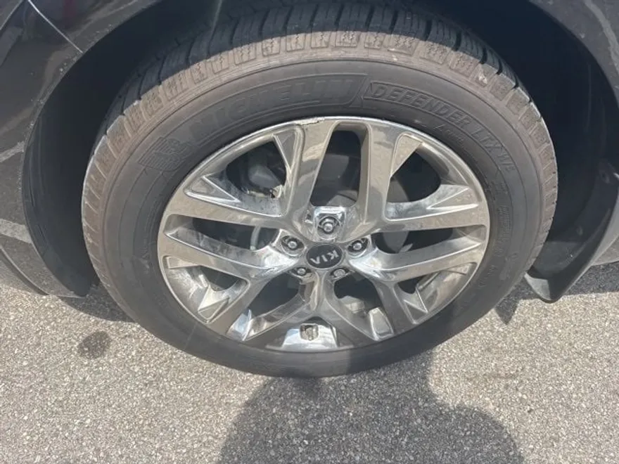 2019 Kia Sorento SX Limited photo 1