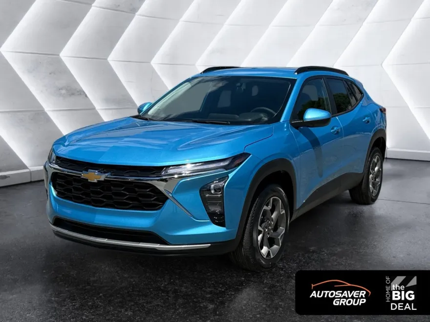 2025 Chevrolet Trax LT photo 1