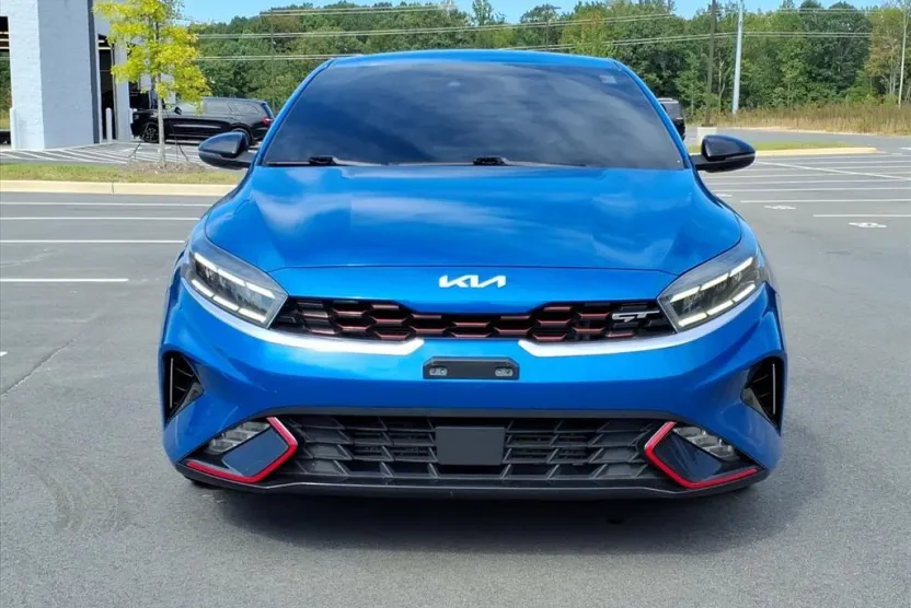 2022 Kia Forte GT photo 1