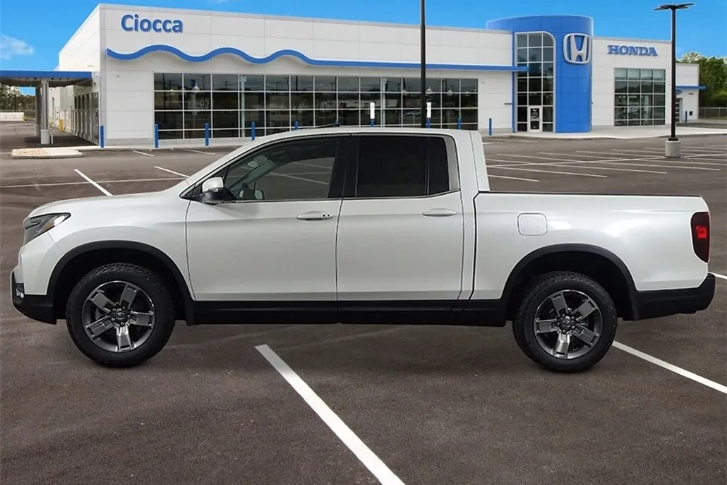 2025 Honda Ridgeline RTL photo 1