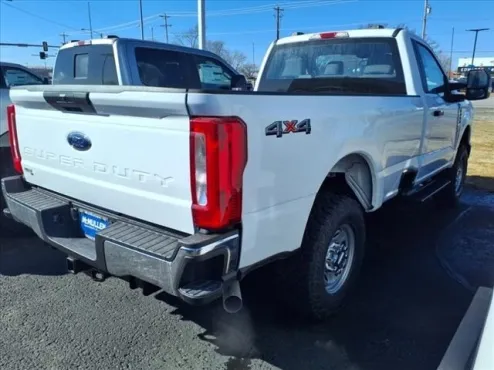 2025 Ford F-250 photo 4
