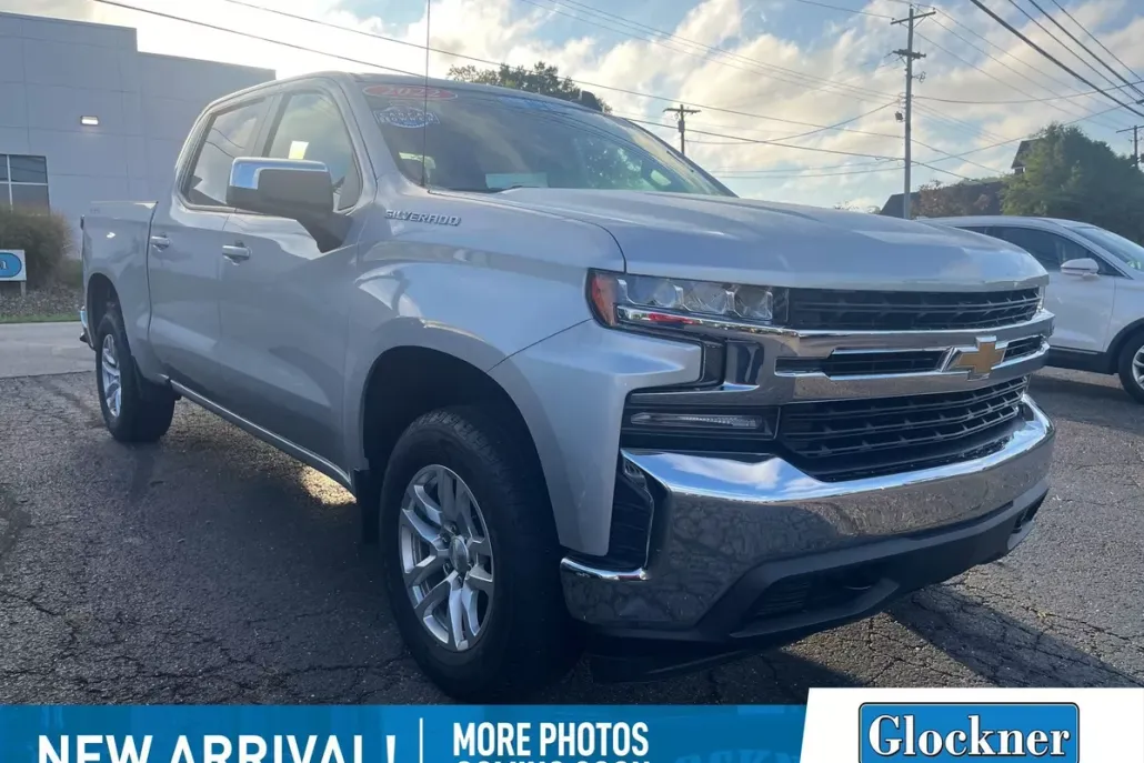 2022 Chevrolet Silverado 1500 LT photo 1