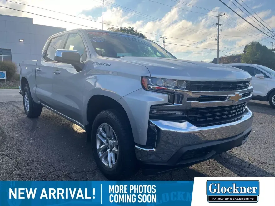 2022 Chevrolet Silverado 1500 LT photo 1