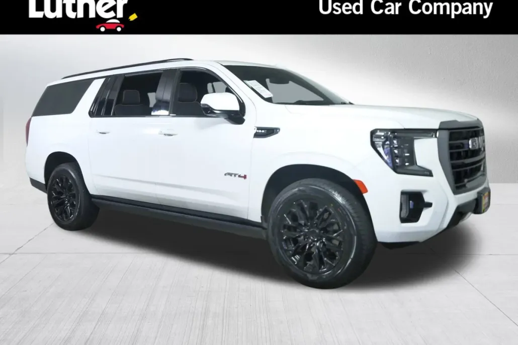 2021 Gmc Yukon XL AT4 photo 1