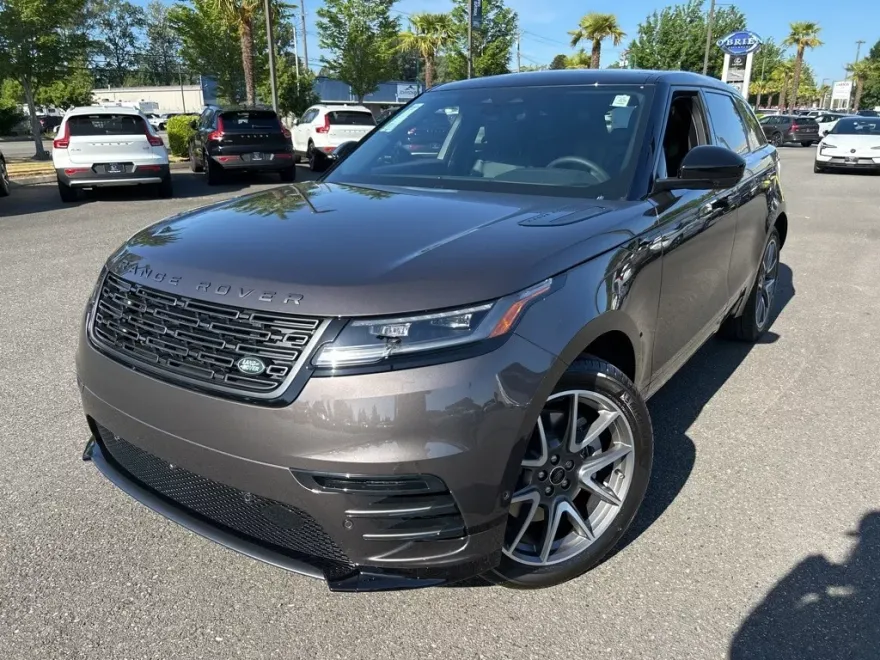 2026 Land Rover Range Rover Velar SE photo 1