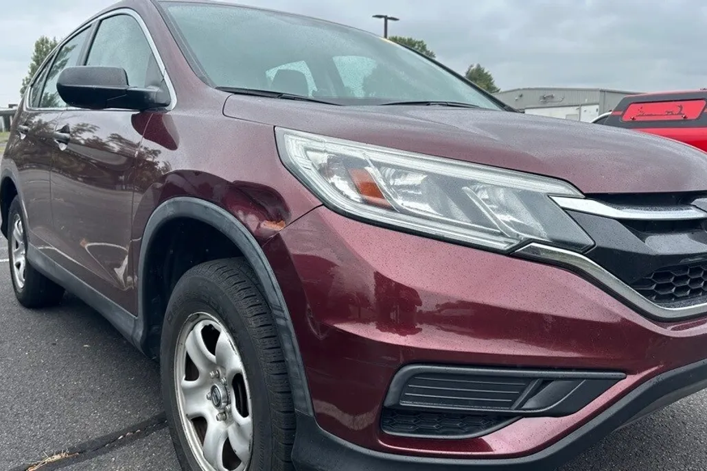 2015 Honda CR-V LX photo 1