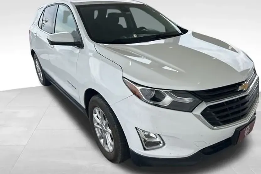 2020 Chevrolet Equinox LT photo 1