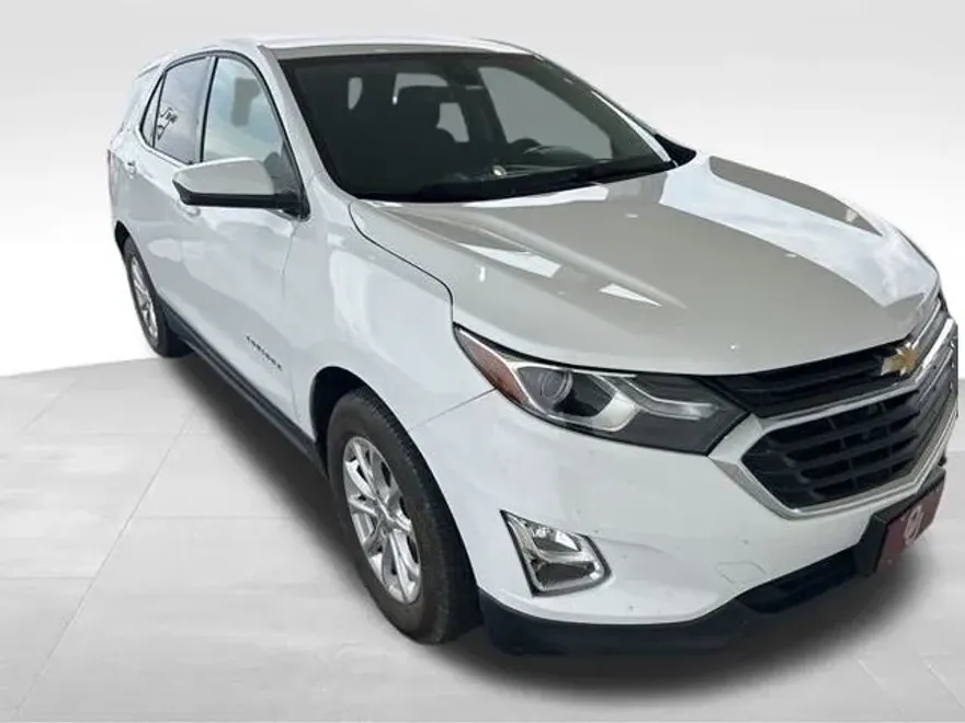 2020 Chevrolet Equinox LT photo 1