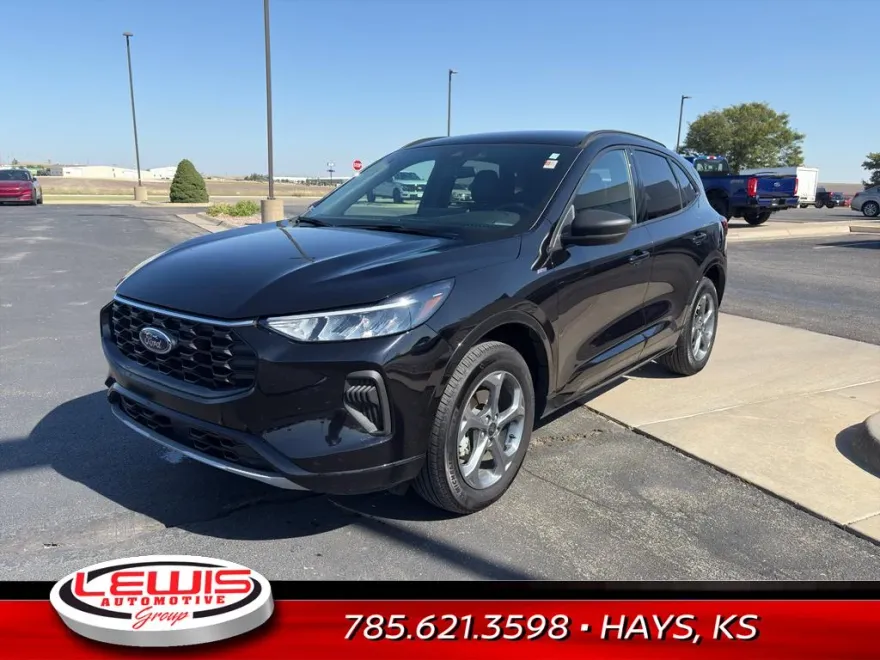 2024 Ford Escape ST-Line photo 1