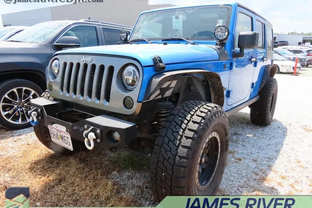 2014 Jeep Wrangler Unlimited Freedom photo 1