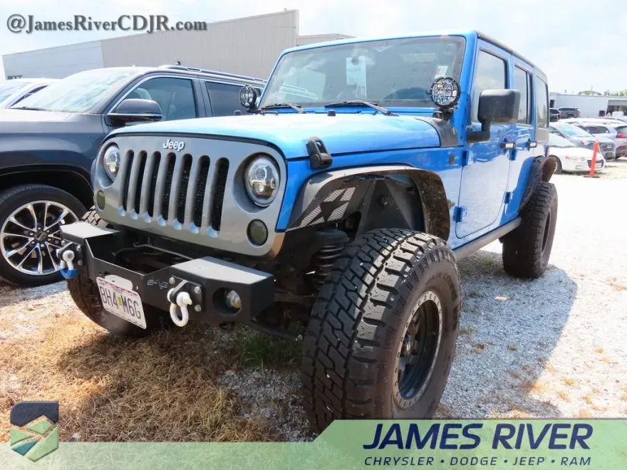 2014 Jeep Wrangler Unlimited Freedom photo 1