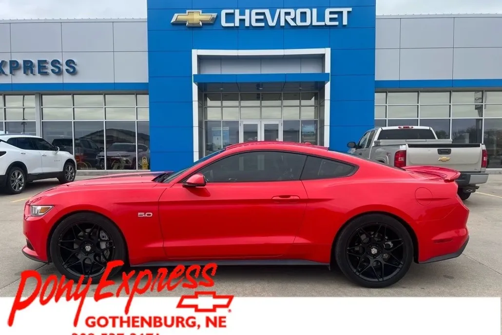2015 Ford Mustang GT Premium photo 1