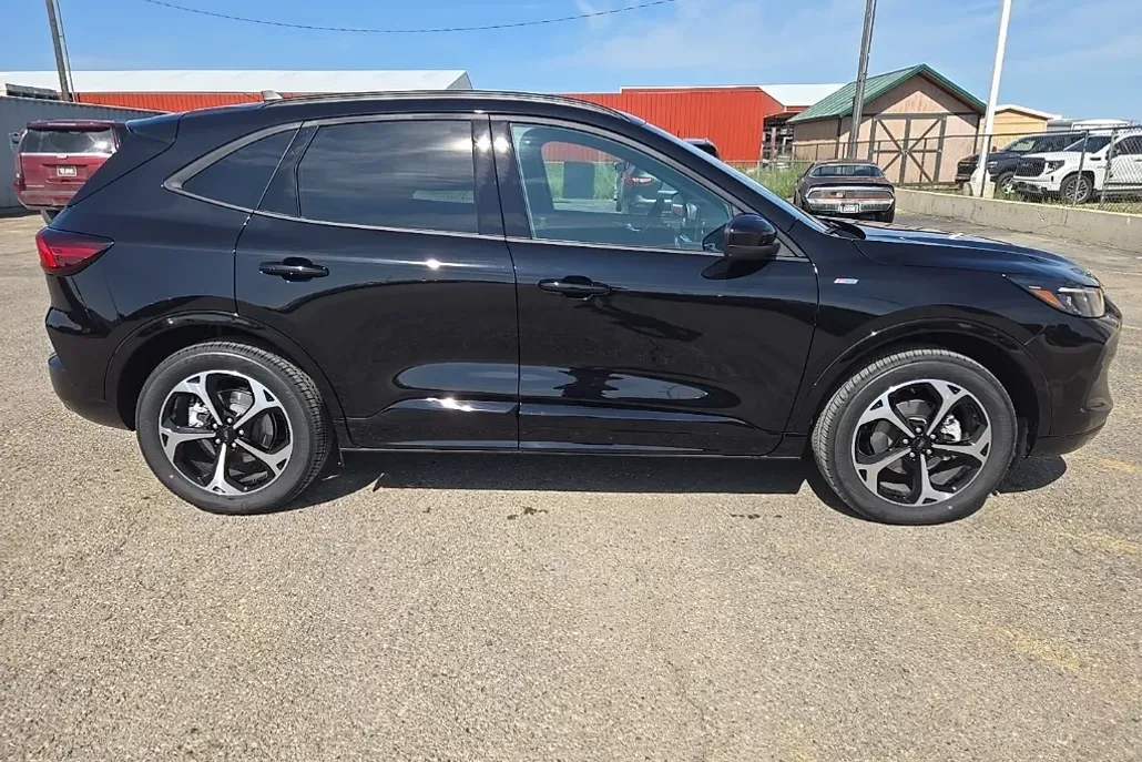 2025 Ford Escape Hybrid ST-Line Elite photo 1