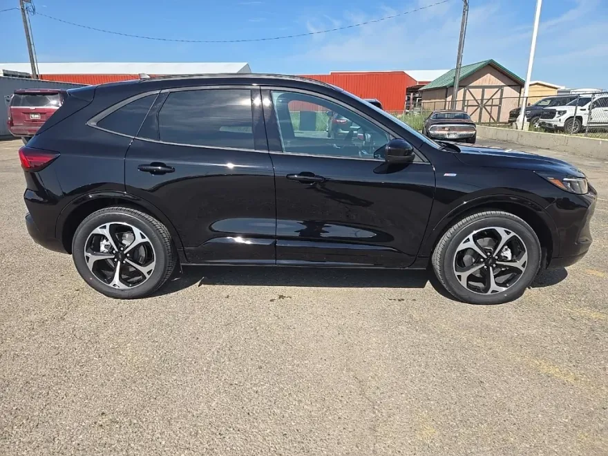 2025 Ford Escape Hybrid ST-Line Elite photo 1