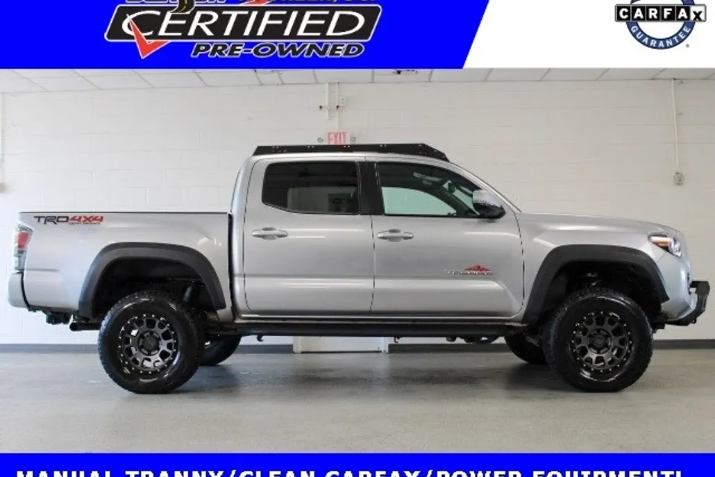 2023 Toyota Tacoma TRD Off-Road Double Cab photo 1