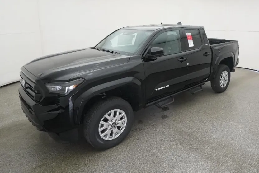 2025 Toyota Tacoma SR5 4x4 Double Cab photo 1