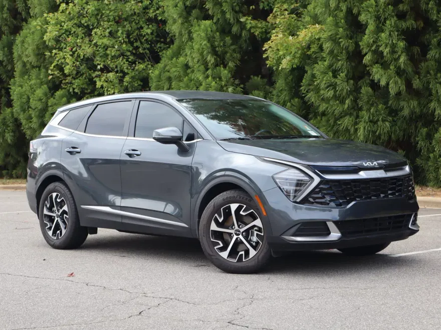 2024 Kia Sportage EX photo 1