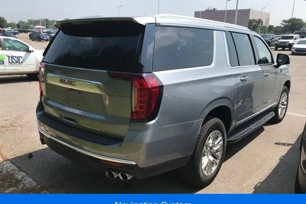 2024 Gmc Yukon XL Denali photo 1