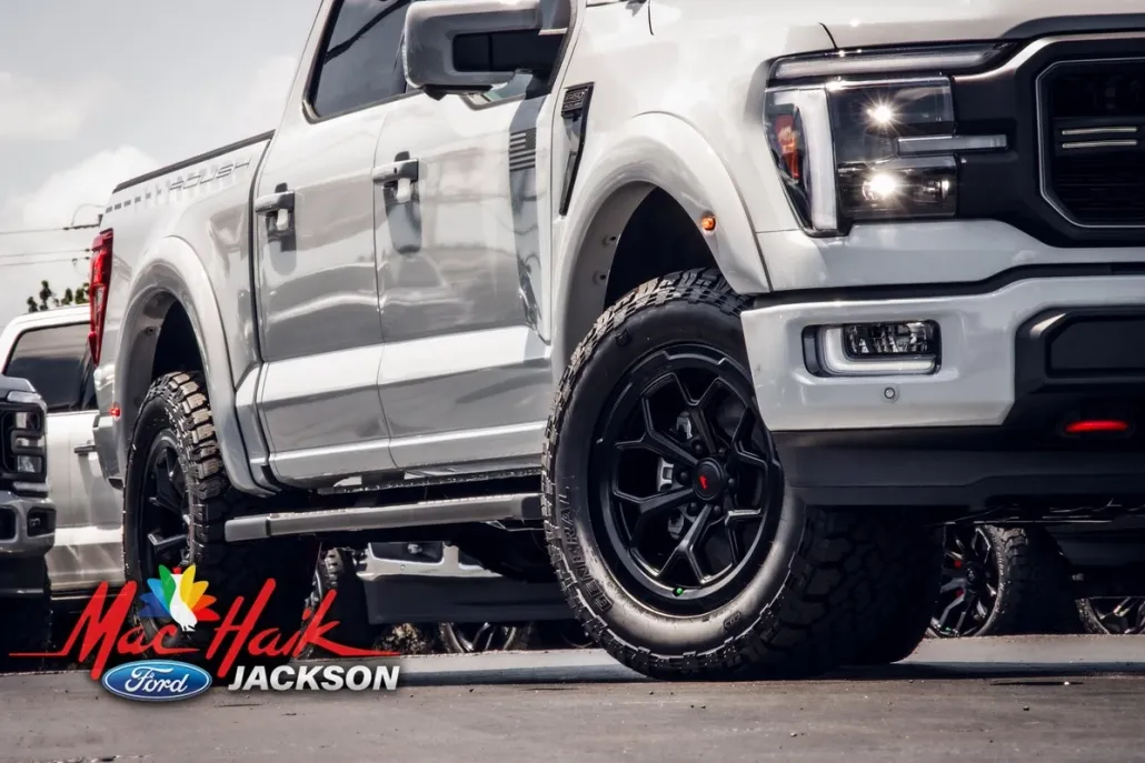 2024 Ford F-150 Lariat photo 1