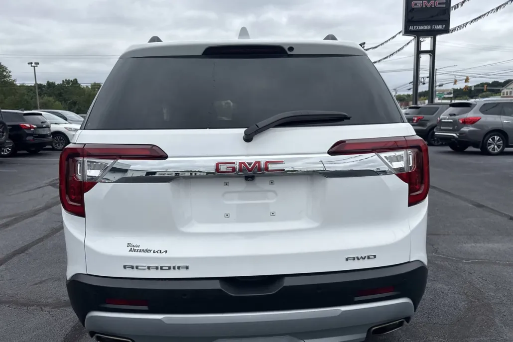 2023 Gmc Acadia SLE photo 1