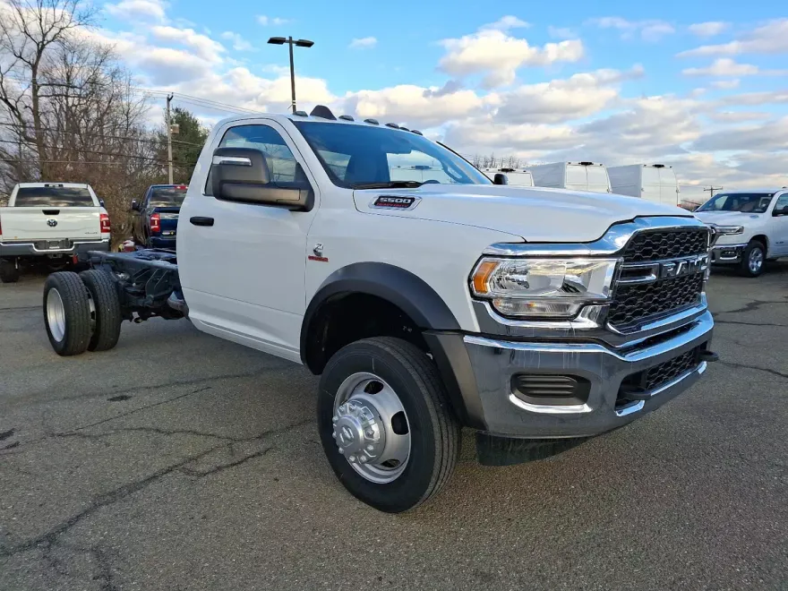 2024 Ram 5500 Tradesman SLT photo 1