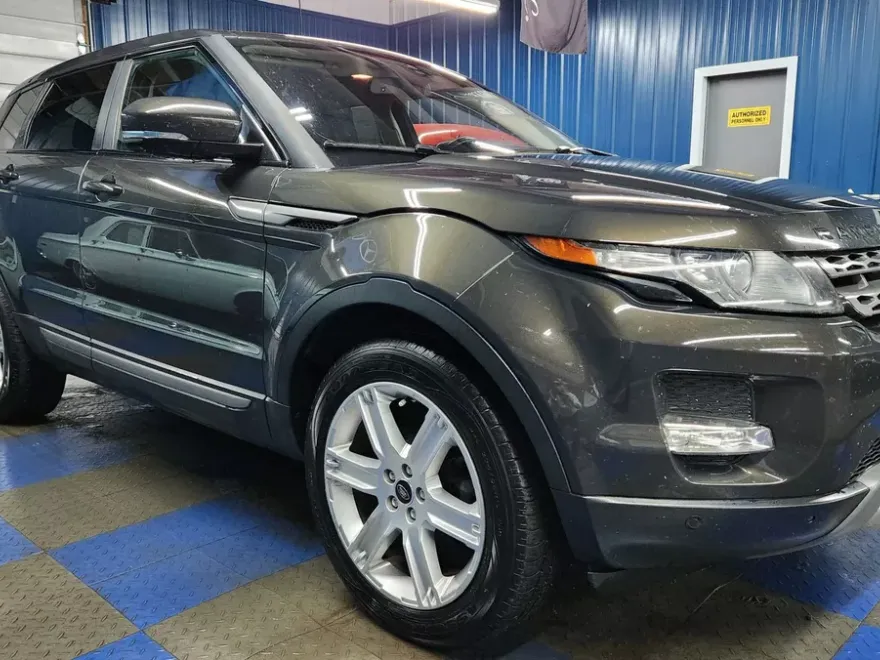 2013 Land Rover Range Rover Evoque Pure Premium photo 1