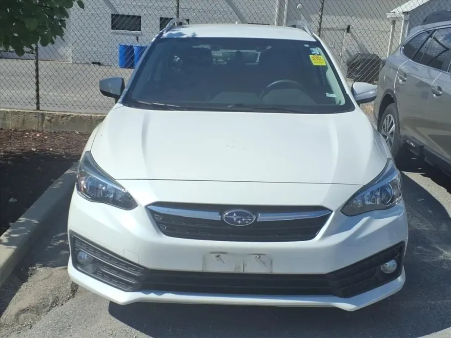 2022 Subaru Impreza Premium photo 1