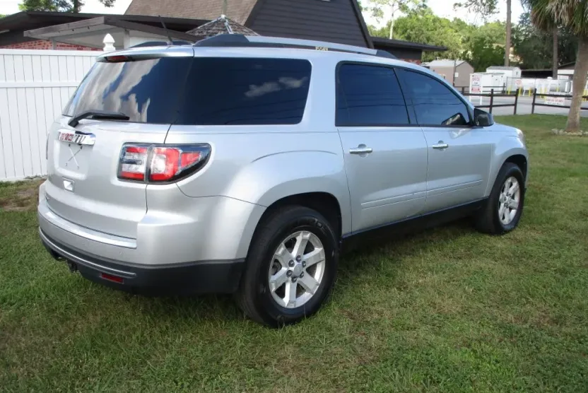 2016 Gmc Acadia SLE photo 1