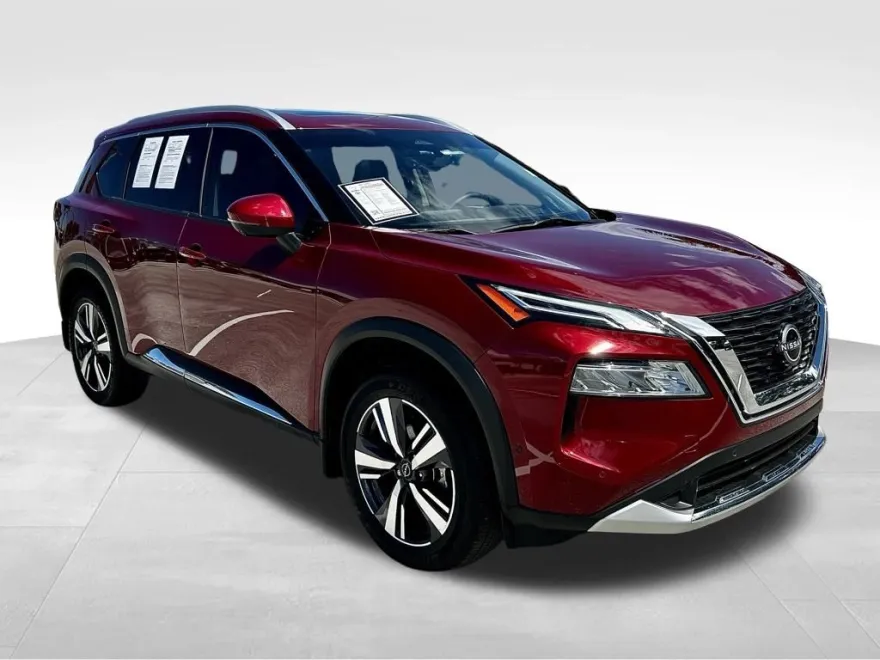 2023 Nissan Rogue Platinum photo 1