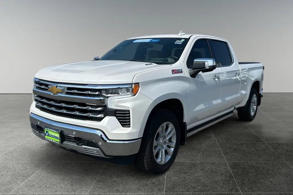 2023 Chevrolet Silverado 1500 LTZ photo 1