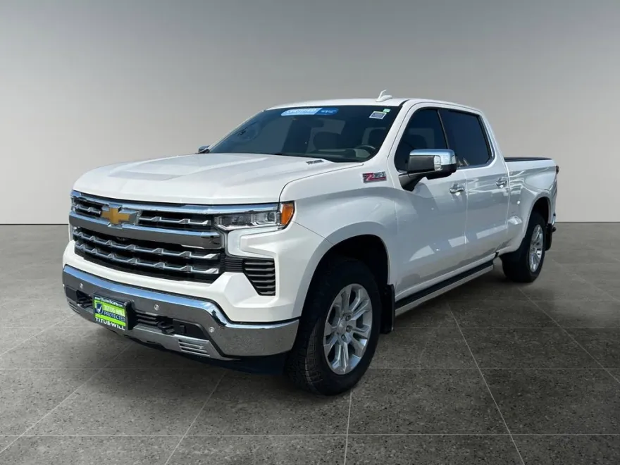 2023 Chevrolet Silverado 1500 LTZ photo 1