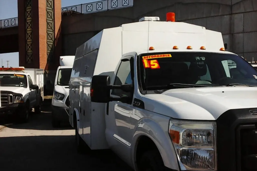 2015 Ford F-350 XL photo 1