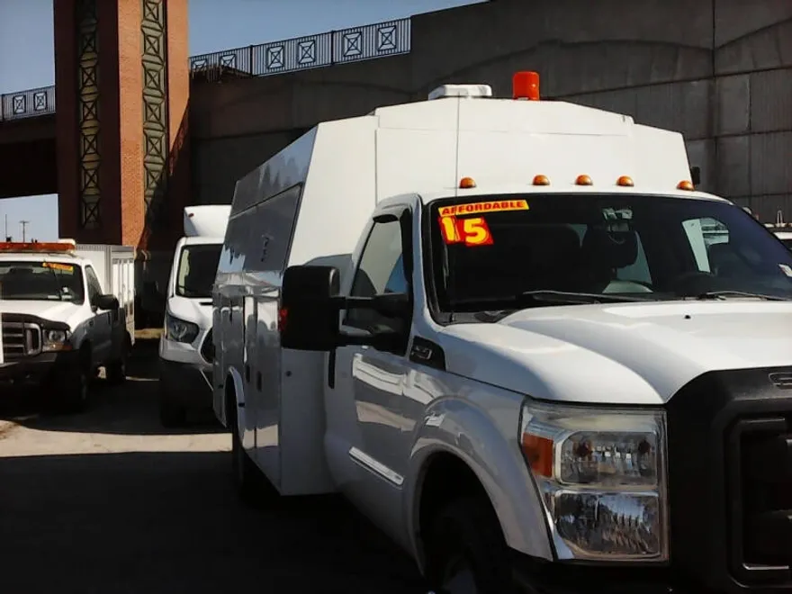 2015 Ford F-350 XL photo 1
