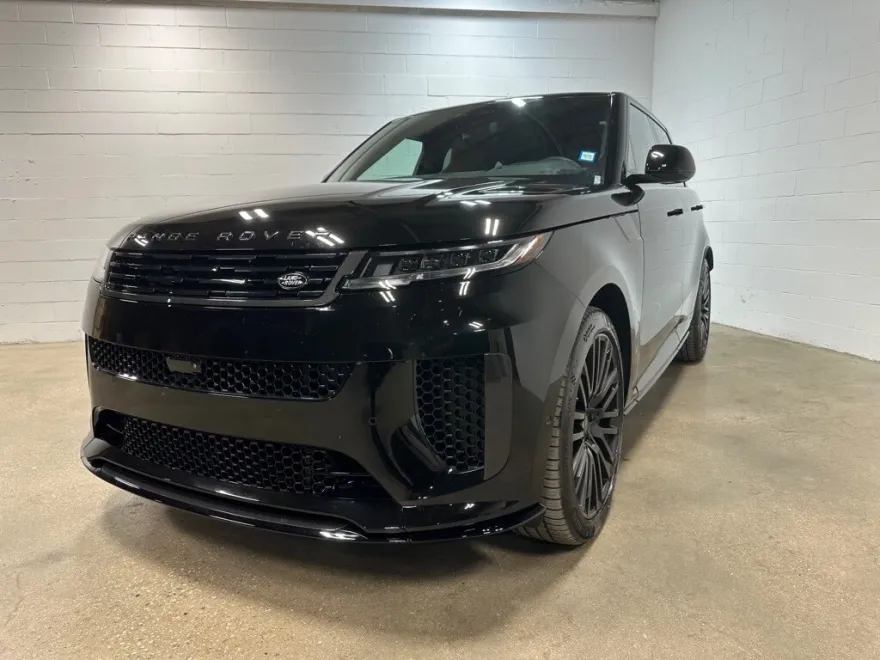 2024 Land Rover Range Rover Sport photo 1