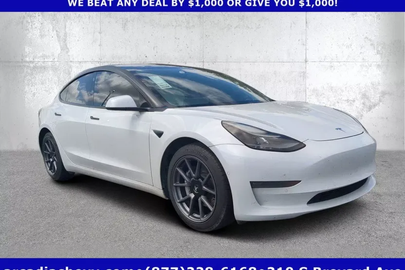 2021 Tesla Model 3 Long Range photo 1