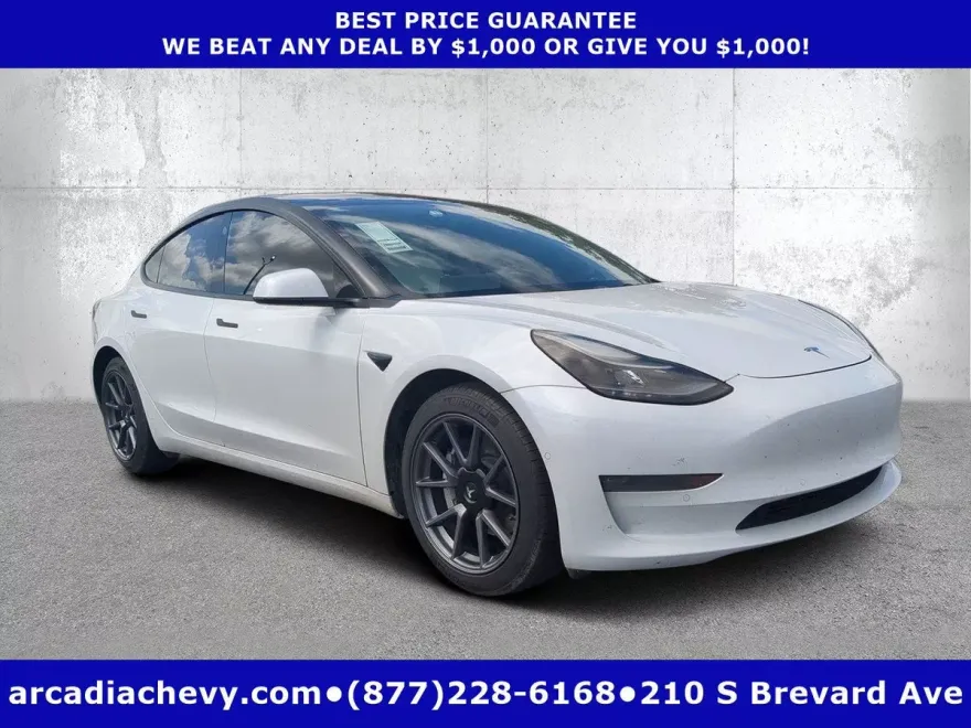 2021 Tesla Model 3 Long Range photo 1