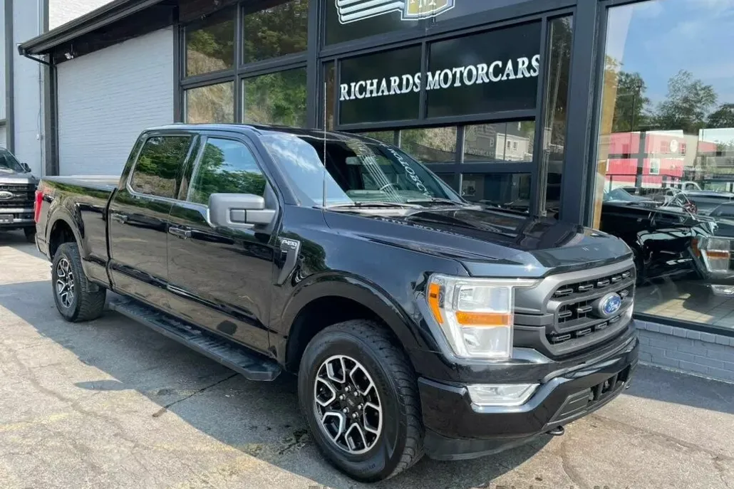 2022 Ford F-150 XLT photo 1