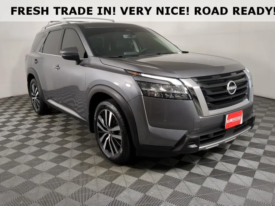 2023 Nissan Pathfinder Platinum photo 1