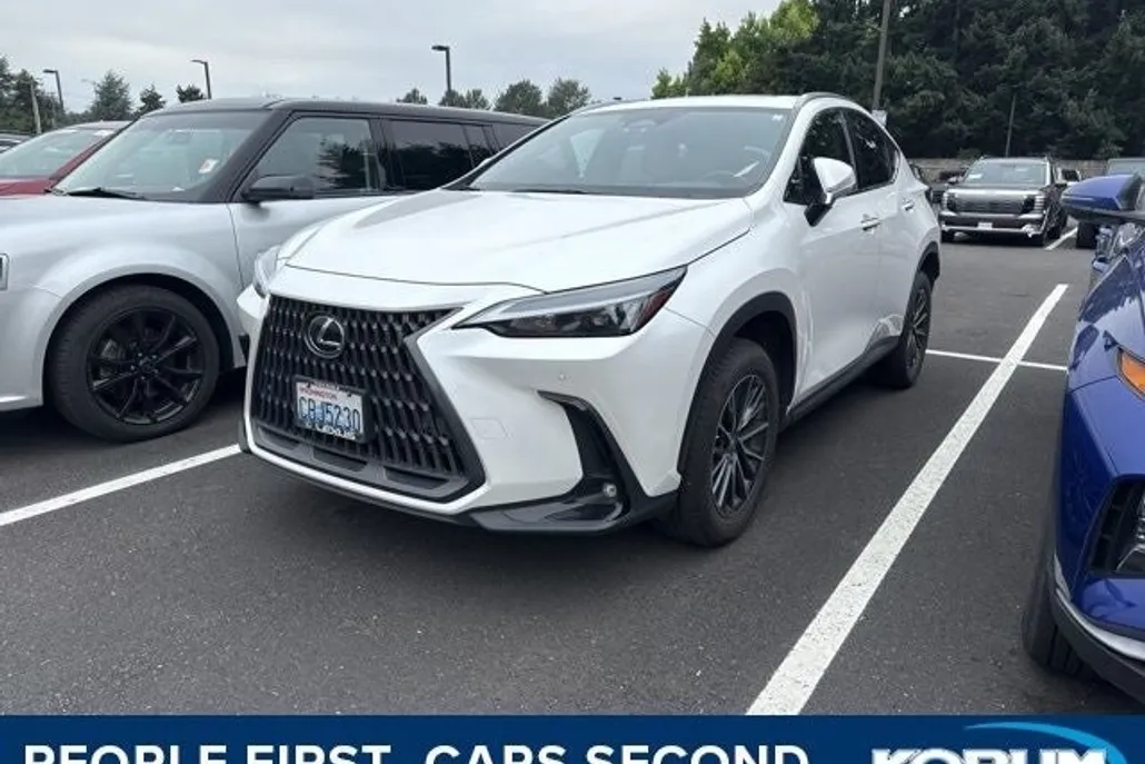 2022 Lexus NX 350h Premium photo 1