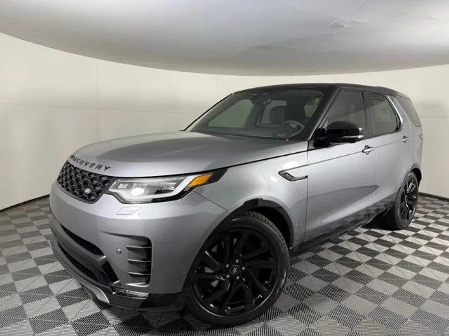 2025 Land Rover Discovery SE photo 1